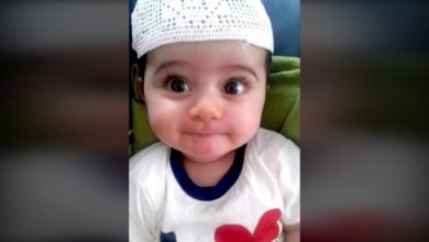 صورة طفل مضحك