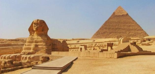 الاهرامات اشهر الاماكن السياحية في مصر