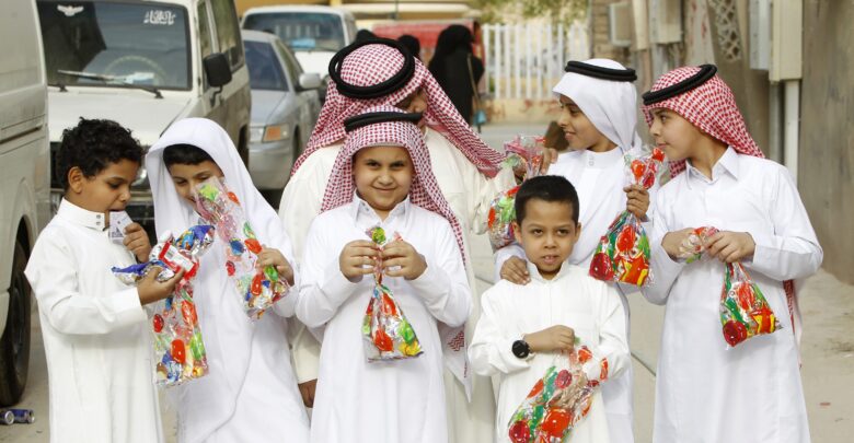 الاطفال في العيد