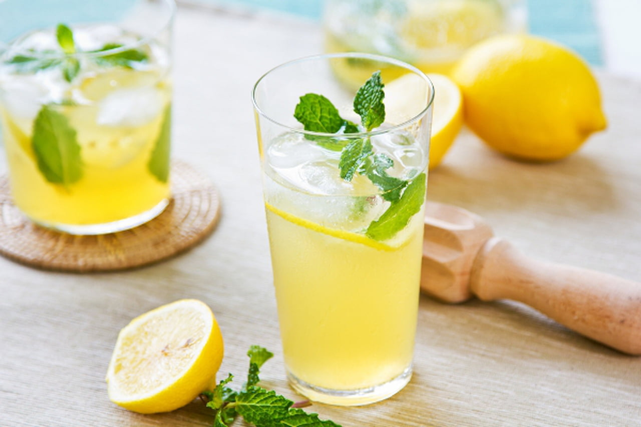 عصير ليمون بالنعناع.
