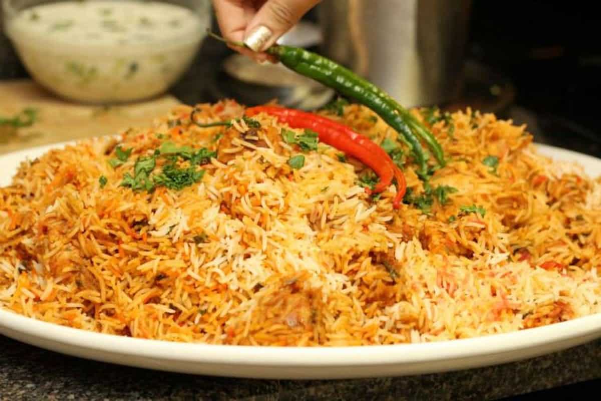 ارز بالكاري الحار
