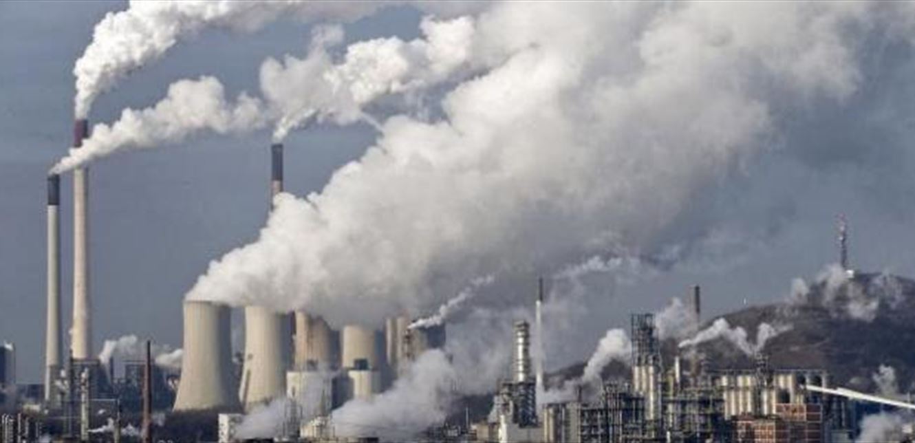 تلوث الهواء بسبب المصانع