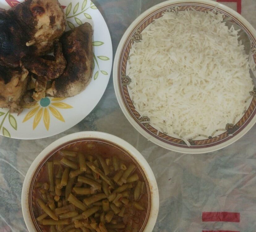 فاصوليا خضراء وفراخ وأرز