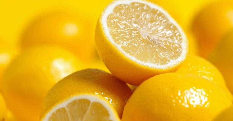الليمون مع فوائده المذهلة