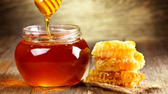 هل العسل يجهض الحمل؟ هل يؤثر على صحة الجنين؟